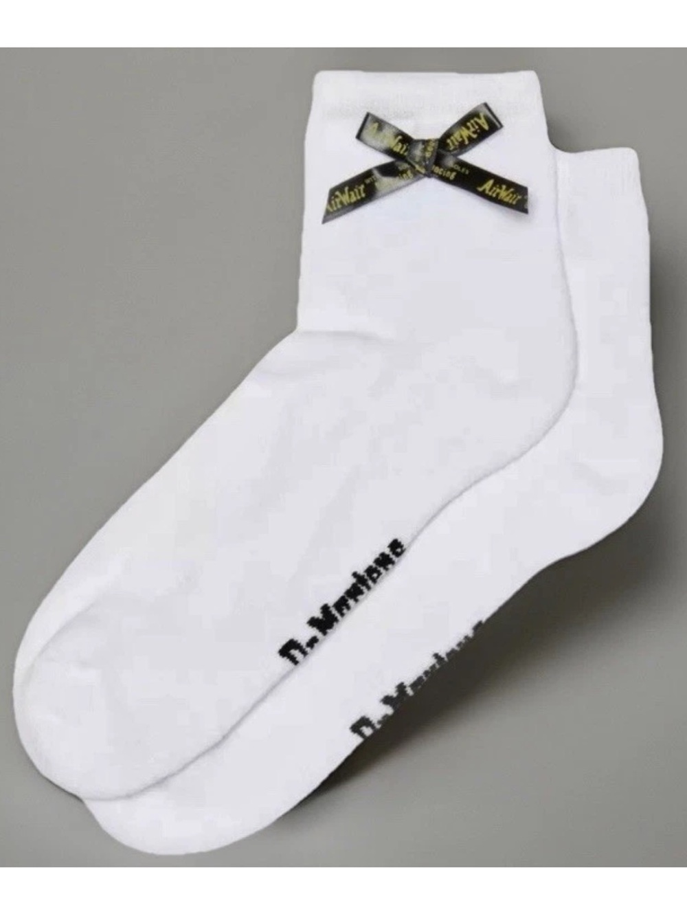 NWT - Dr. Martens Ankle Bow Socks S/M White Organic Cotton